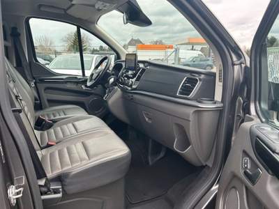 Ford Tourneo Custom 320 2.0 EcoBlue 130CV aut. L2 Titanium Grigio usata Castelnuovo Rangone