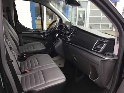 Ford Tourneo Custom 320 2.0 TDCi 130CV PL Titanium Nero usata Castelnuovo Rangone