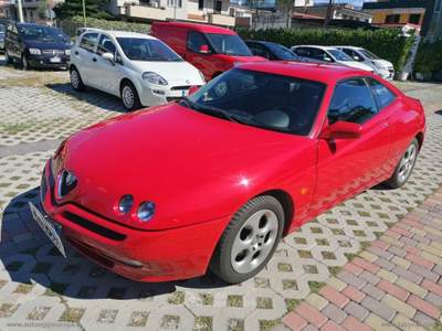 Alfa Romeo Gtv/Spider Gtv 2.0i 16V T.S. L Rosso usata Cimitile
