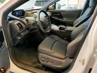 Subaru Solterra 71,4 kWh 4E-xperience+ Bianco usata Olbia