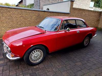 Alfa Romeo Alfetta GT/GTV 2000 Rosso usata Firenze