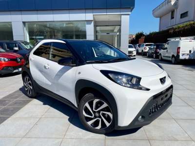 Toyota Aygo 1.0 VVT-i 72 CV Trend S-CVT PRONTA CONSEGNA usata Sant'Antonio Abate
