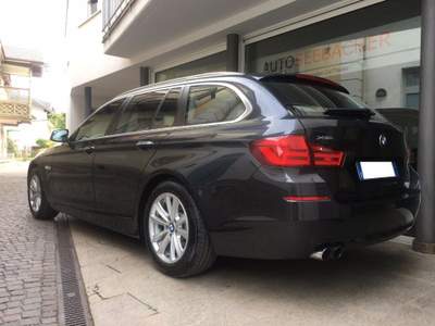 BMW Serie 5 525d d xDrive Touring Futura Nero usata Lana