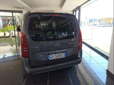 Toyota Proace Electric 50kWh L1 Short D Luxury Grigio usata Catania