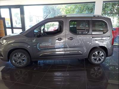 Toyota Proace Electric 50kWh L1 Short D Luxury Grigio usata Catania