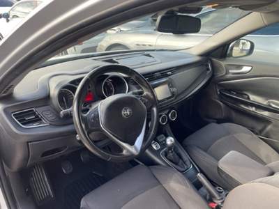 Alfa Romeo Giulietta Condizioni ottime Argento usata Lamezia Terme