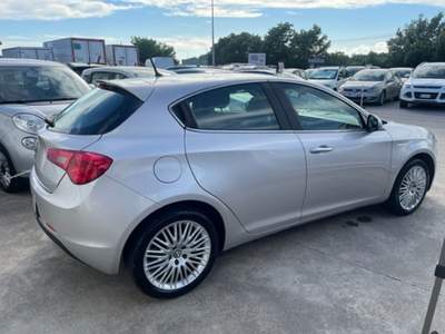 Alfa Romeo Giulietta Condizioni ottime Argento usata Lamezia Terme