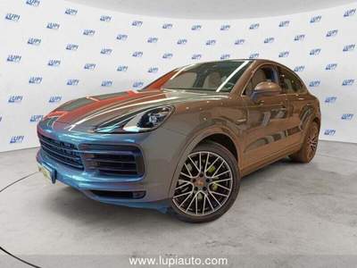 Porsche Cayenne 3.0 V6 E-Hybrid Grigio usata Pistoia