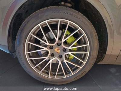 Porsche Cayenne 3.0 V6 E-Hybrid Grigio usata Pistoia