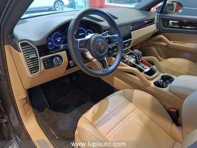 Porsche Cayenne 3.0 V6 E-Hybrid Grigio usata Pistoia
