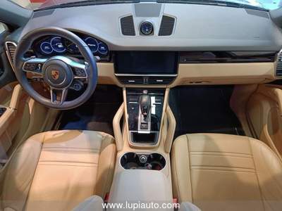 Porsche Cayenne 3.0 V6 E-Hybrid Grigio usata Pistoia