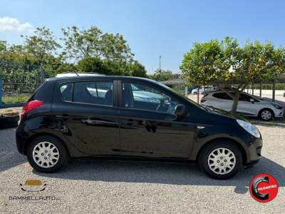 Hyundai i20 1.2 5p. BlueDrive GPL Classic 78cv Nero usata Pollena Trocchia