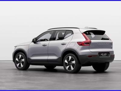 Volvo XC40 Recharge Pure Electric Twin Motor AWD Plus Grigio usata Milano