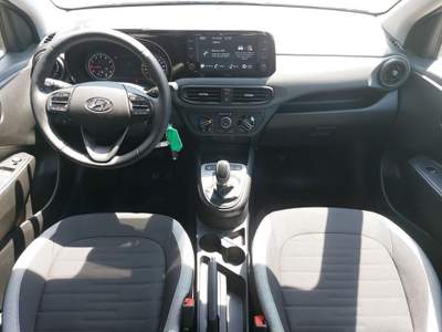Hyundai i10 1.0 MPI AT Essential Argento usata Castelnuovo Rangone
