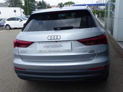Audi Q3 40 TFSI quattro S tronic Business Argento usata Modena