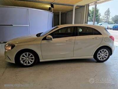 Mercedes-Benz Classe A A 180 d Automatic Business                                                         Bianco usata Giffoni Sei Casali