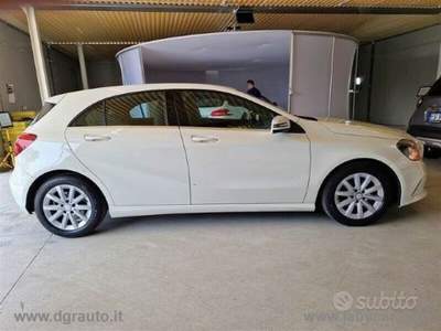 Mercedes-Benz Classe A A 180 d Automatic Business                                                         Bianco usata Giffoni Sei Casali