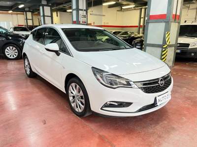 Opel Astra 1.4 Turbo 110CV EcoM 5 porte Innovation Bianco usata Verona