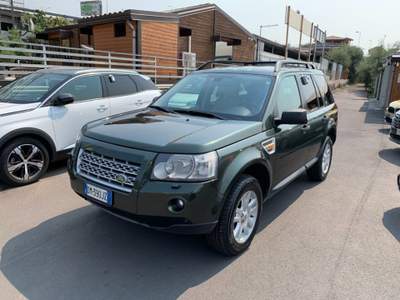 Land Rover Freelander 2.2 TD4 S.W. HSE Verde usata Santa Maria di Licodia