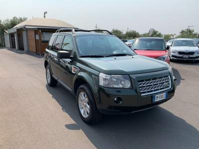 Land Rover Freelander 2.2 TD4 S.W. HSE Verde usata Santa Maria di Licodia