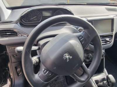 Peugeot 208 PureTech 82 5 porte Active Nero usata Roccapiemonte