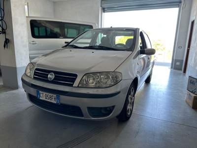 Fiat Punto Punto 1.3 mjt senza alcun lavoro da fare Grigio usata Crosia