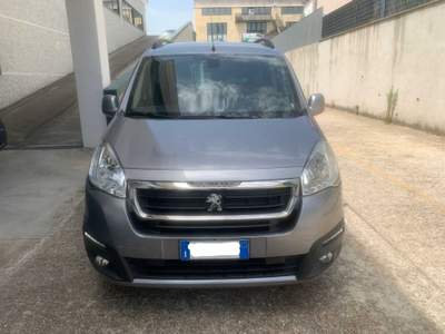 Peugeot Partner GRANDE SPAZIO Grigio usata Bracciano