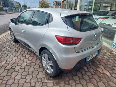 Renault Clio 1.5 dCi 8V 90CV Start&Stop 83gr 5 porte EcoBusines Argento usata Bagnolo in Piano
