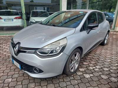 Renault Clio 1.5 dCi 8V 90CV Start&Stop 83gr 5 porte EcoBusines Argento usata Bagnolo in Piano
