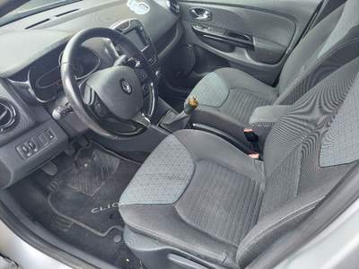Renault Clio 1.5 dCi 8V 90CV Start&Stop 83gr 5 porte EcoBusines Argento usata Bagnolo in Piano