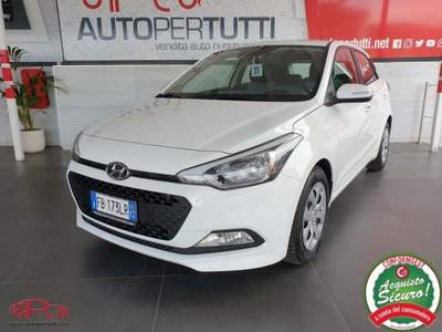 Hyundai i20 1.1 CRDi 12V 5p Classic Bianco usata Palermo