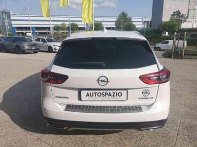 Opel Insignia 2.0 CDTI S&S aut. Country Tourer 170 CV Bianco usata Campobasso