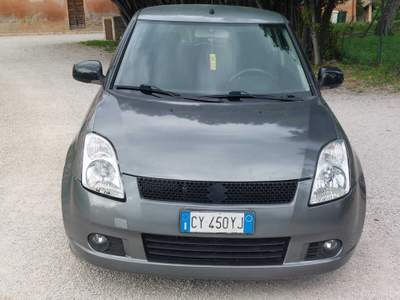 Suzuki Swift 2005 Suzuki Swift Grigio usata Canzano