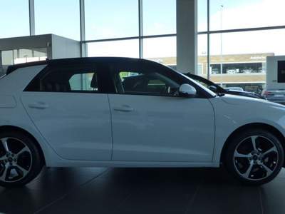 Audi A1 SPB 30 TFSI S tronic Business Bianco usata Modena