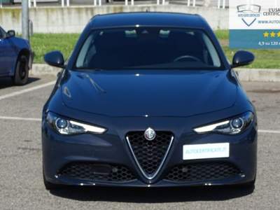 Alfa Romeo Giulia 2.2 Turbodiesel 180 CV Business Sport Grigio usata Roma