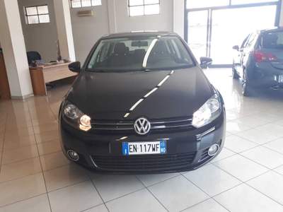 Volkswagen Golf GOLF 1600 TDI 105 Nero usata Spoltore
