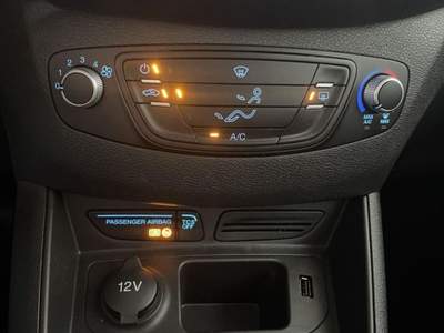 Ford Tourneo Courier 1.5 TDCI 100 CV Bianco usata Castelnuovo Rangone
