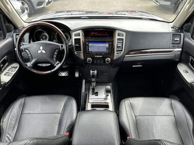 Mitsubishi Pajero 3.2 DI-D 16V aut. 5p. DPF Grigio usata Castelnuovo Rangone