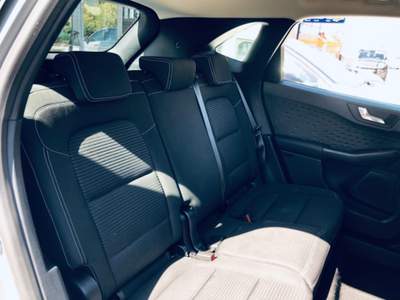Ford Kuga 1.5 EcoBlue 120 CV Titanium-navi telecam Grigio usata Isernia