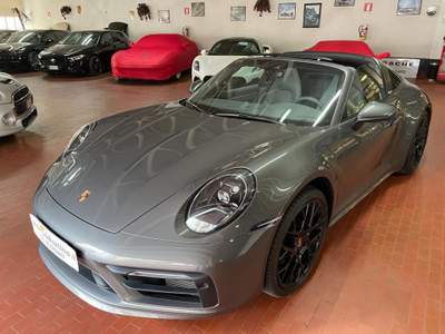 Porsche 911 PORSCHE 992 4S TARGA solo KM 2.665 pari al nuovo Full optional Grigio usata Milano Porsche 911 PORSCHE 992 4S TARGA solo KM 2.665 pari al nuovo Full optional Grigio usata Milano