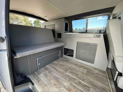 Volkswagen Multivan Caravelle 2.0 TDI 84CV Bianco usata Castelnuovo Rangone