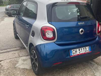Smart ForFour 70 1.0 Passion Blu/Azzurro usata AGROPOLI