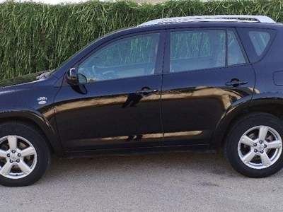 Toyota RAV4 Crossover 2.2 D-4D 177CV Luxury Nero usata Ragusa