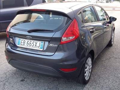 Ford Fiesta + 1.6 TDCi 95CV 5 porte Grigio usata Alba