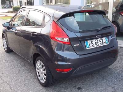 Ford Fiesta + 1.6 TDCi 95CV 5 porte Grigio usata Alba