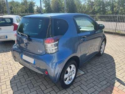 Toyota iQ  usata Tortona