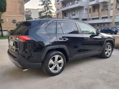 Toyota RAV4 RAV4 2.5 HV (218CV) E-CVT 2WD DYNAMIC Nero usata Cassino