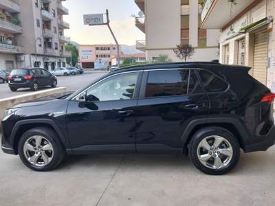 Toyota RAV4 RAV4 2.5 HV (218CV) E-CVT 2WD DYNAMIC Nero usata Cassino