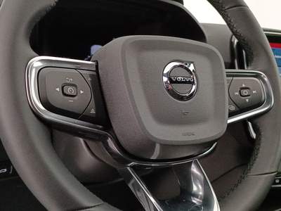Volvo XC40 Ex40 single motor extended range core rwd Bianco usata Rivoli