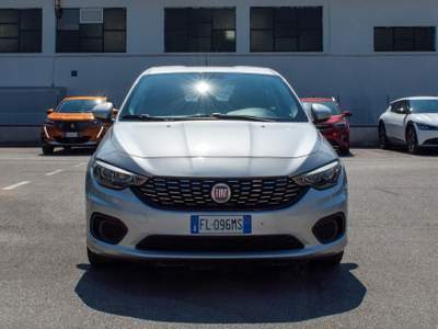 Fiat Tipo 1.3 Mjt S&S 5 porte Lounge Grigio usata Fondi